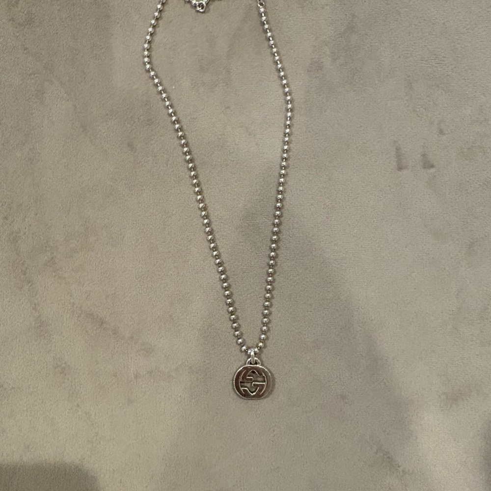 Gucci Silver Necklace with Minimalist Pendant